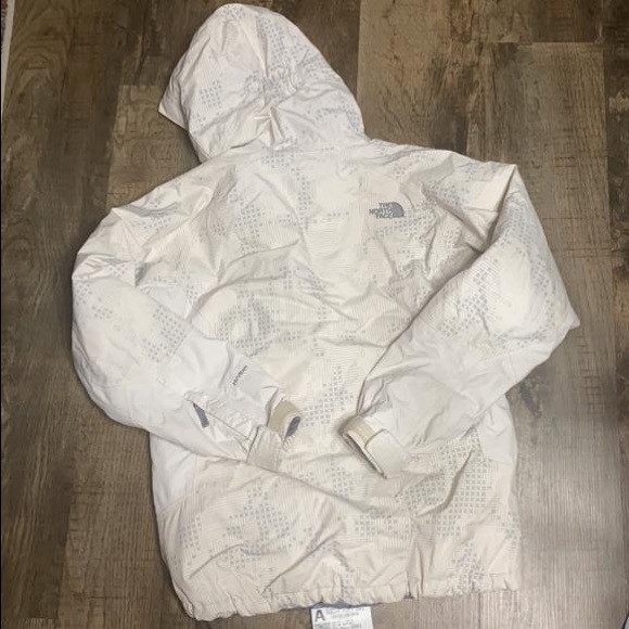 The North Face Ski Jacket - Picture 3 of 9